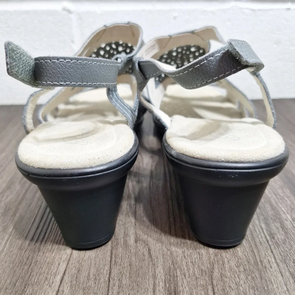 Propet Womens Size 11 Wide Silver Metallic Leather Laser Cut Wedge Sandals WC306
